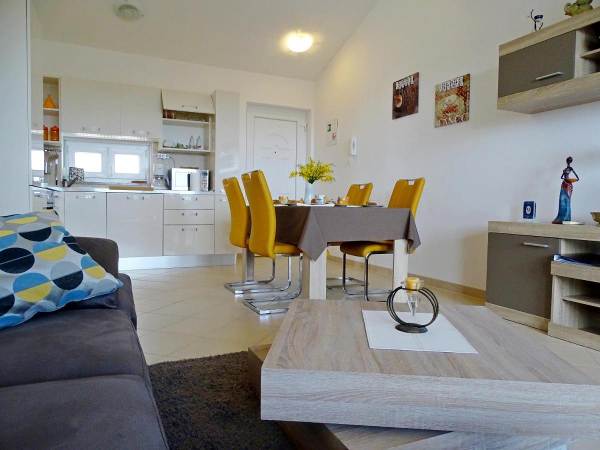 Apartment Bellavista Novigrad Istria Eksteriør billede